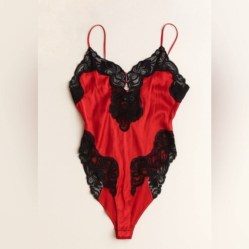 VICTORIAS SECRET VINTAGE LACE LACE SATIN LINGERIE - Picture 1 of 8